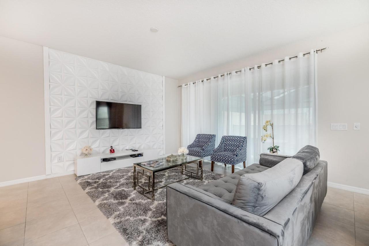 Solara Resort Townhome, 15 Minutes From Disney كيسيمي المظهر الخارجي الصورة
